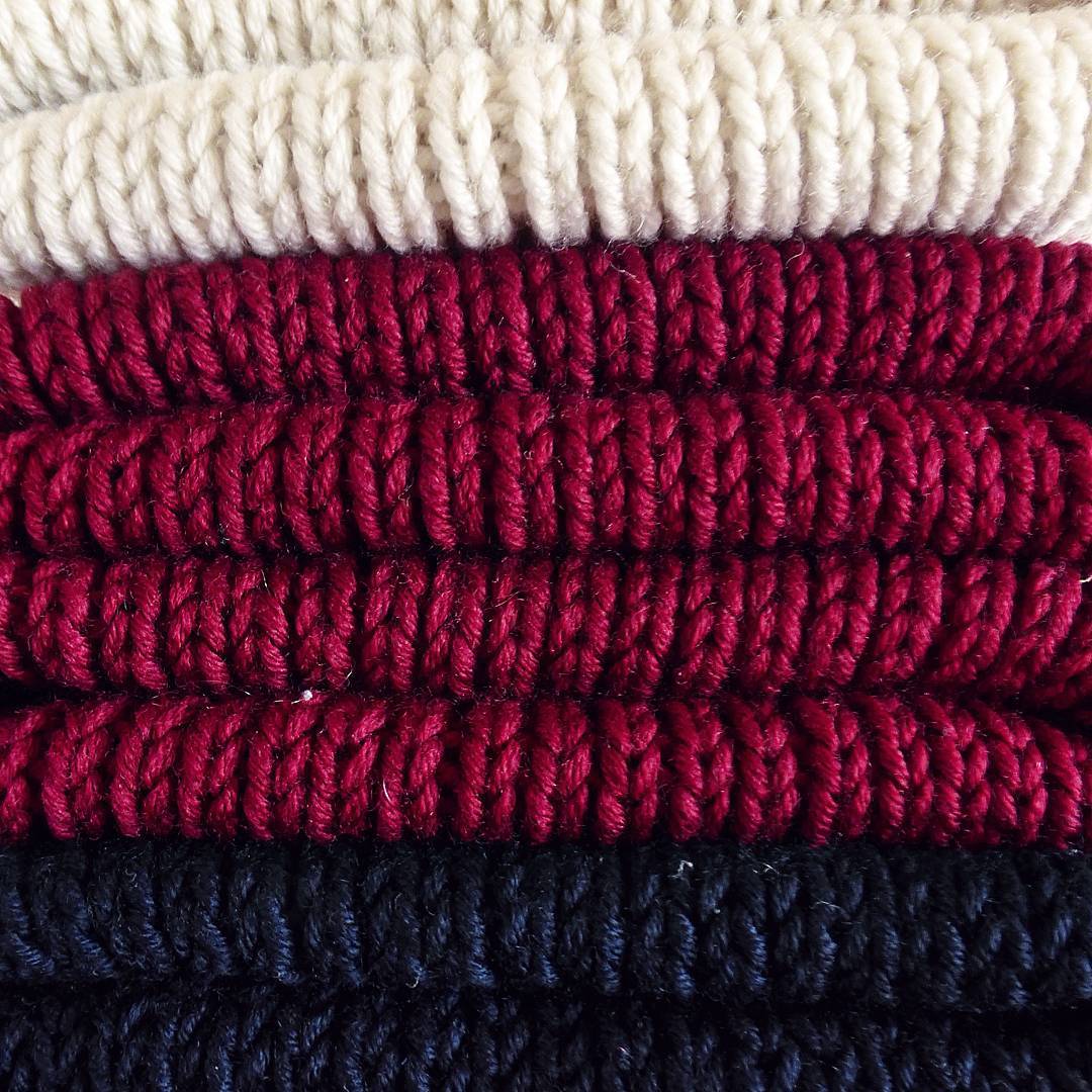 cozy knit scarves by laknitteria