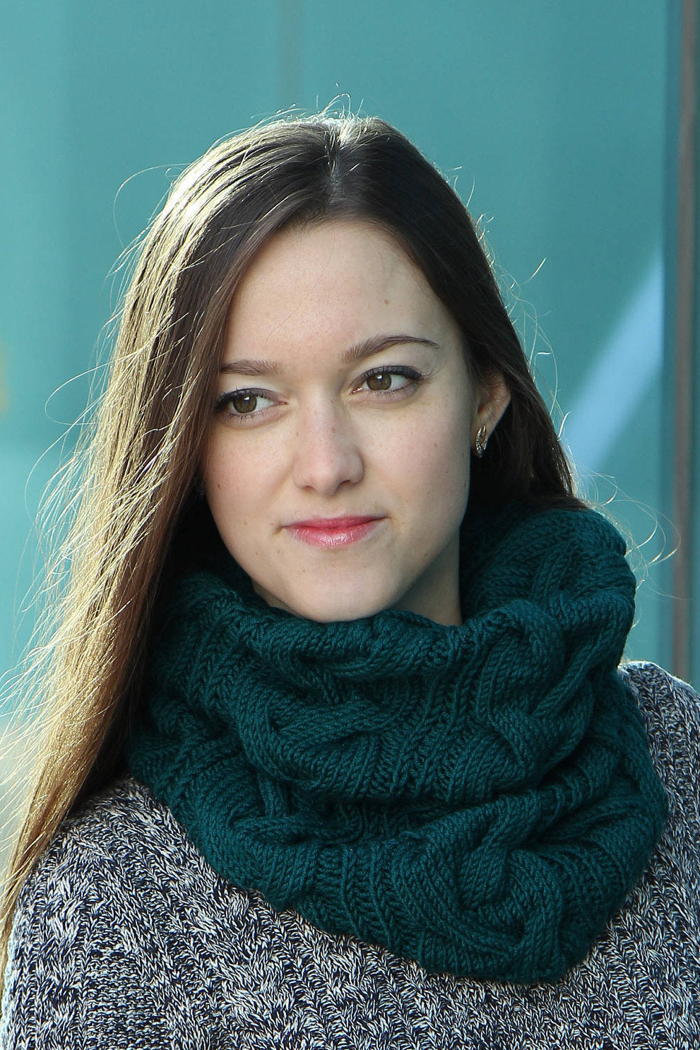 emerald green knit snood
